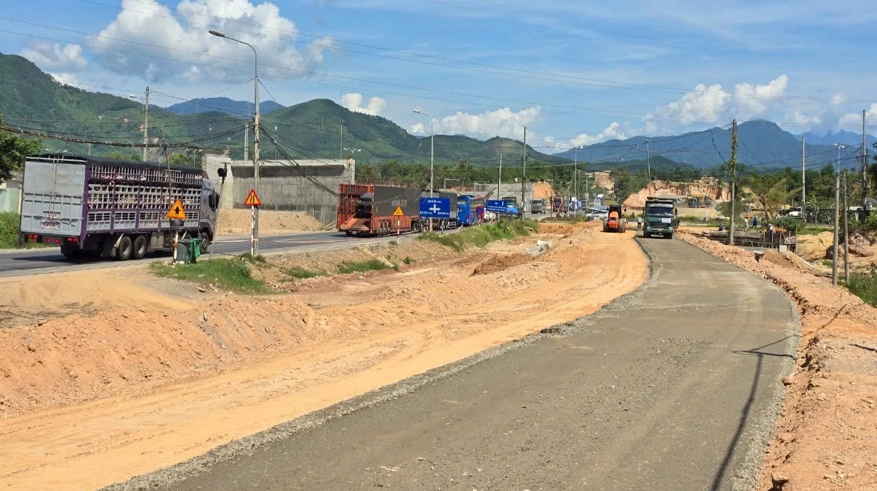 cao-toc-hoa-lien-tuy-loan-da-nang-4.jpg
