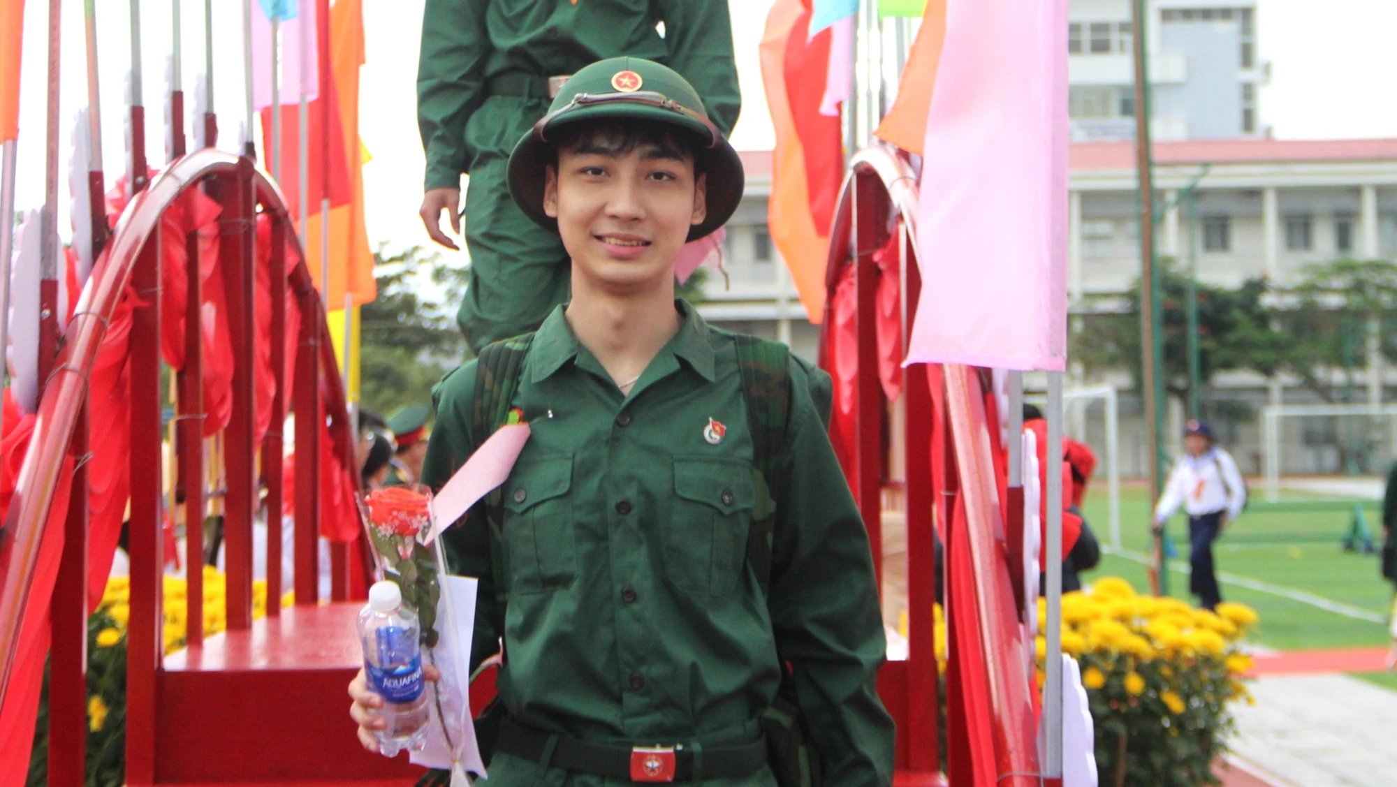 tan-binh-len-duong-nhap-ngu-da-nang-3.JPG