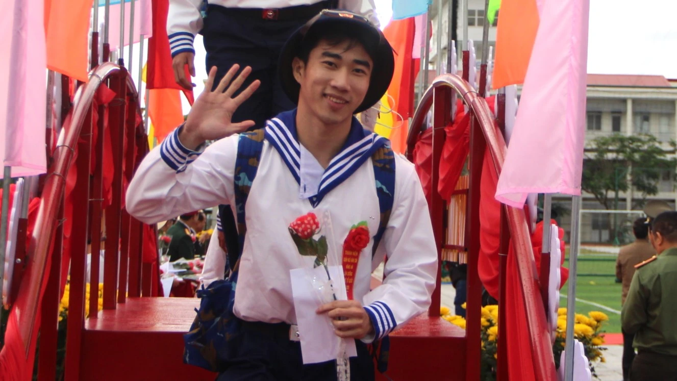 tan-binh-len-duong-nhap-ngu-da-nang-5.JPG