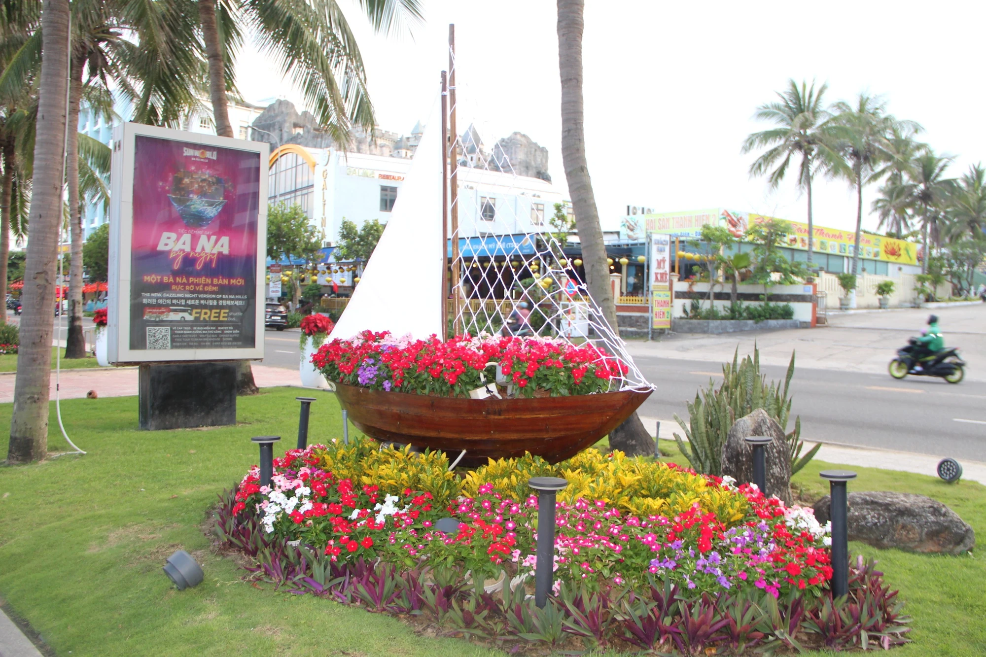duong-hoa-bien-da-nang-7.JPG
