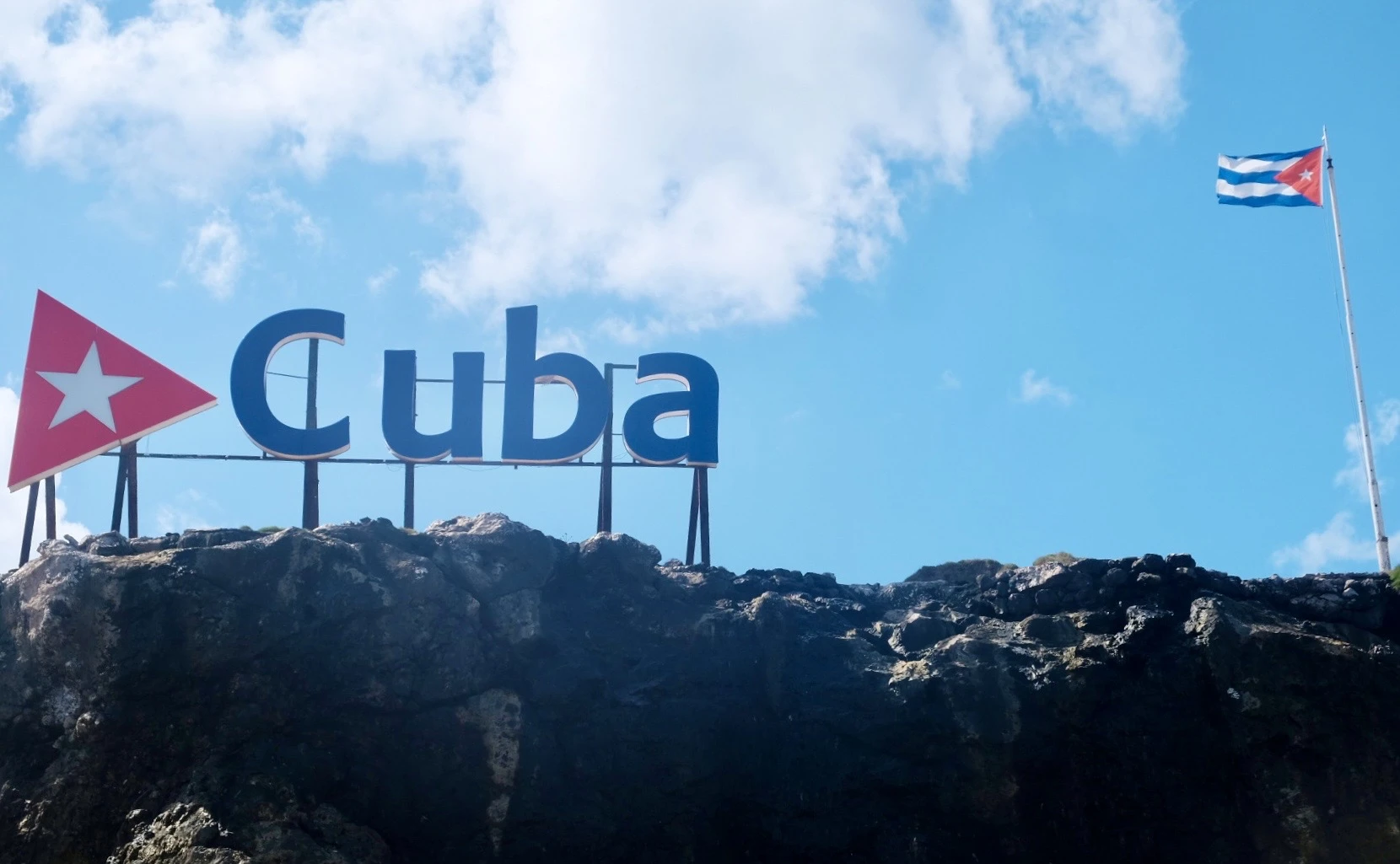 Đại sứ Cuba: Chúng tôi đón sinh viên Việt Nam sang học tập bằng cả trái tim