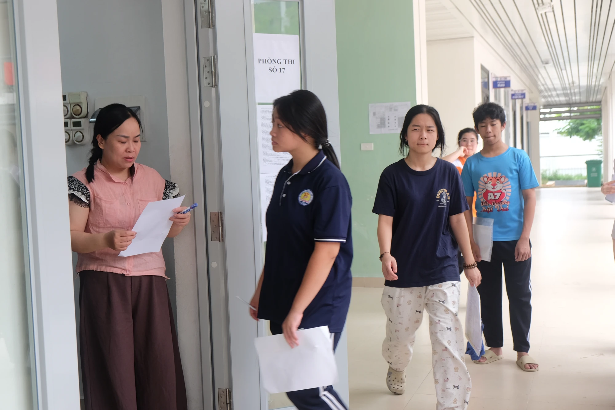 THI VÀO LỚP 10 16.JPG
