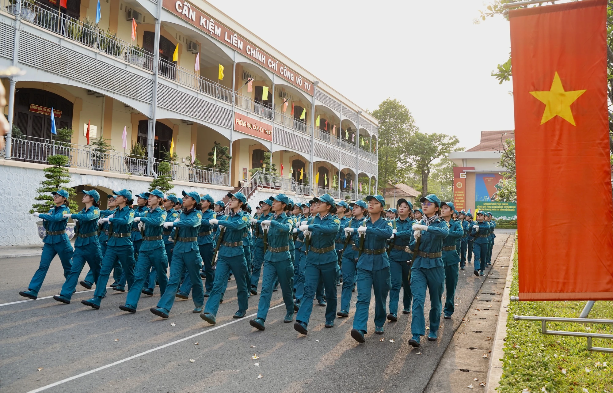 nu-du-kich-mien-Nam (3).JPG