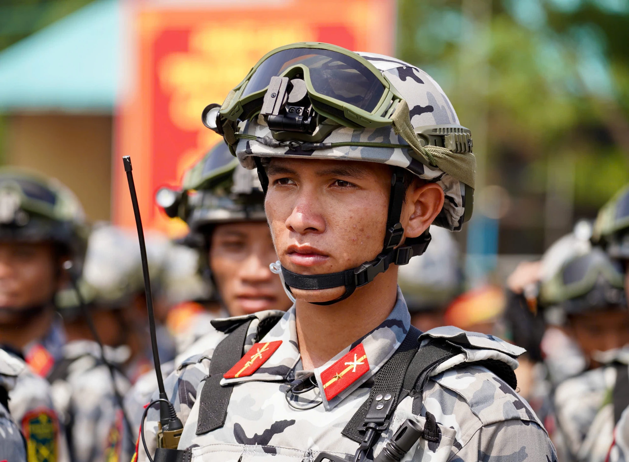 chiến sĩ khối đứng (1).jpg