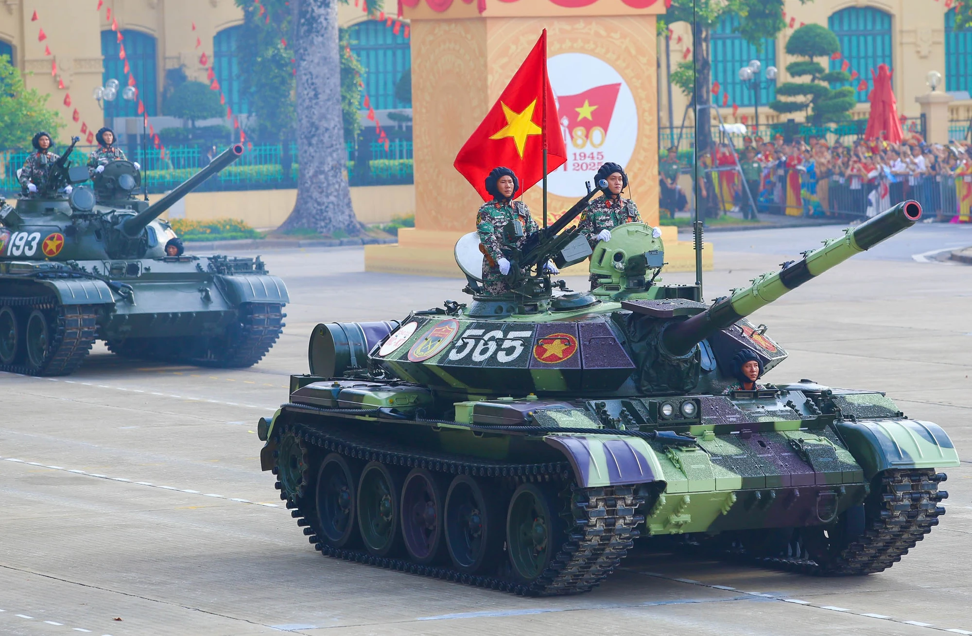 3d40e9dfc4ca4f9416db.jpg