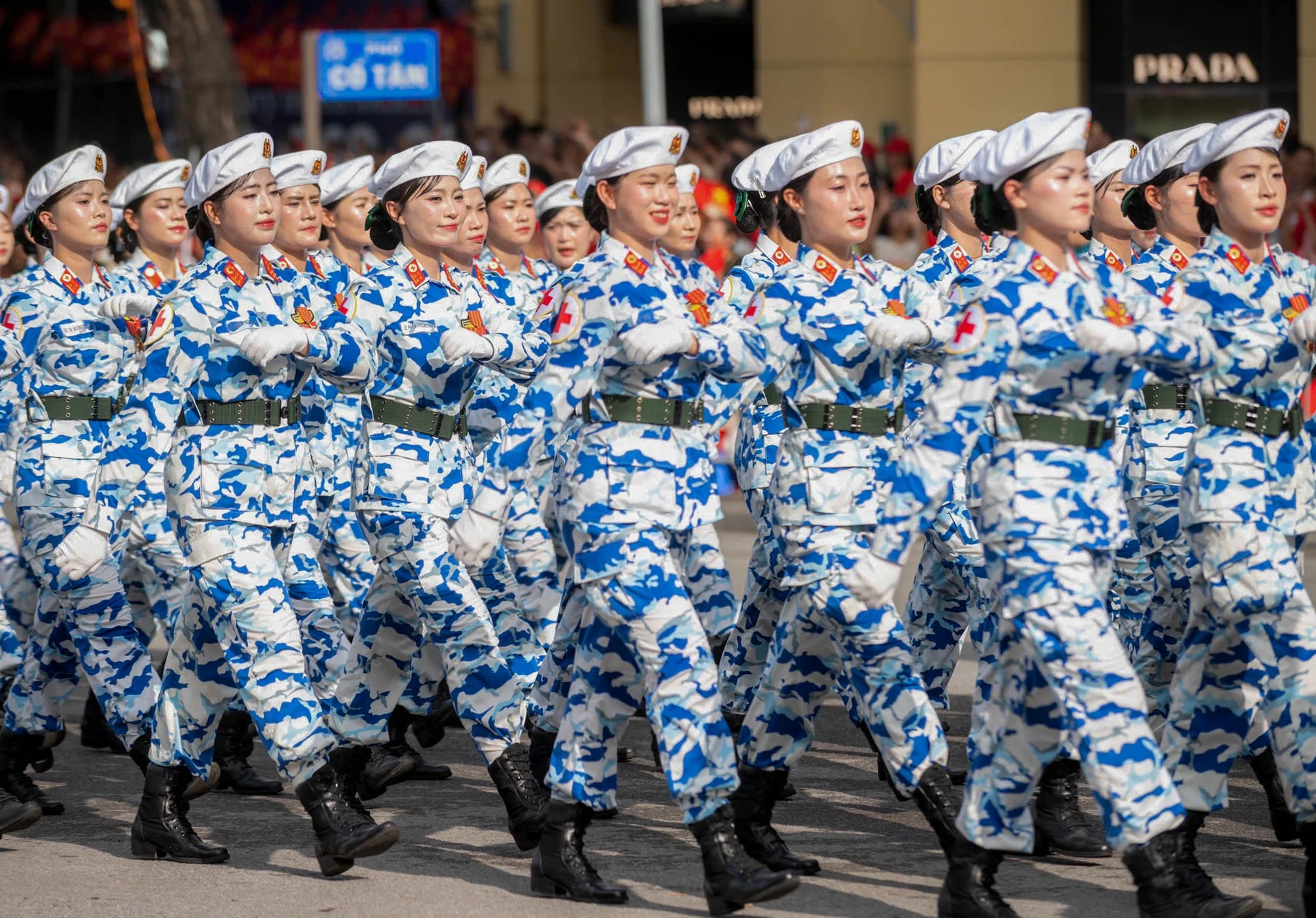 'bóng hồng thép' (19).jpg