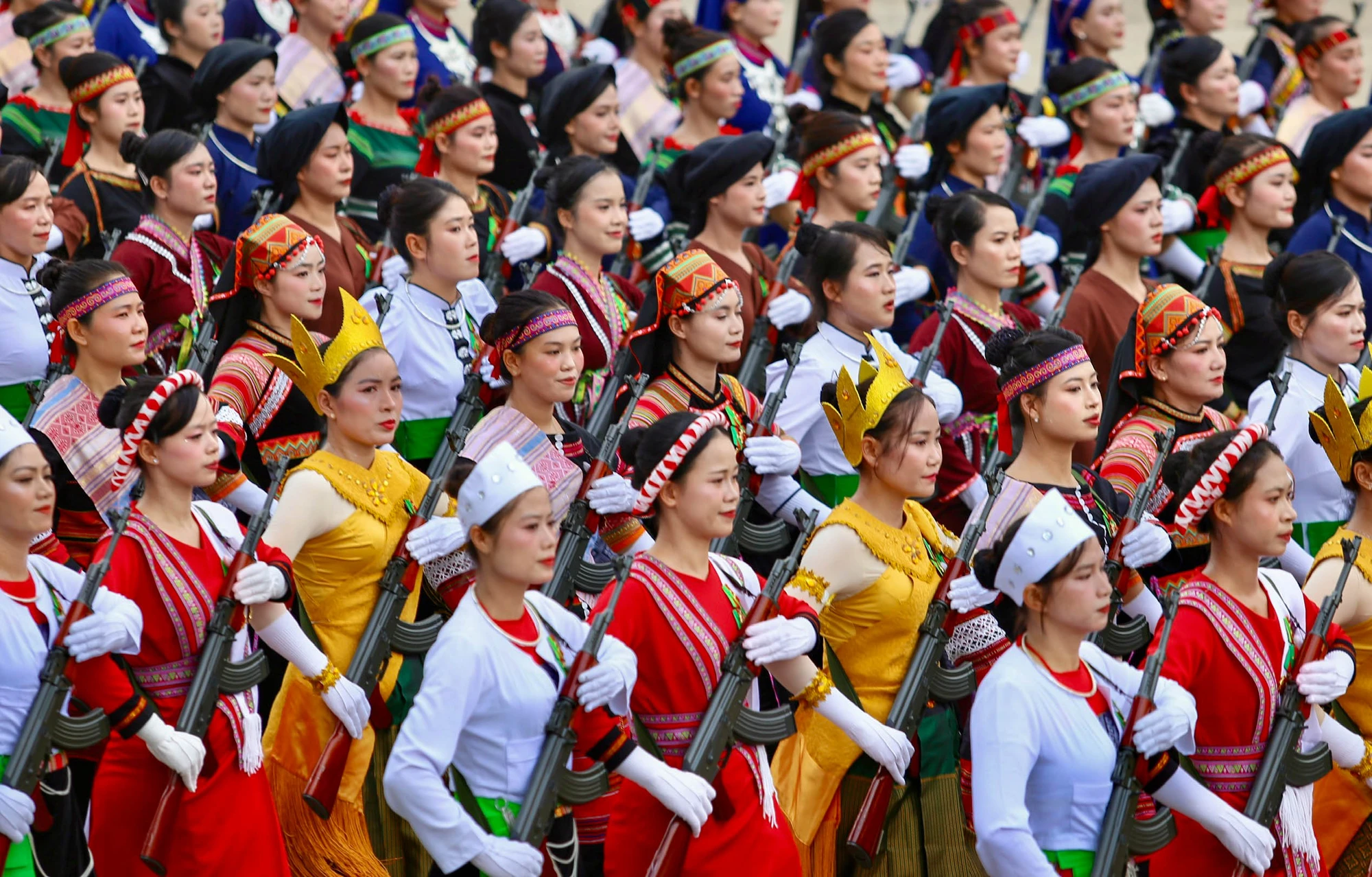 'bóng hồng thép' (21).jpg