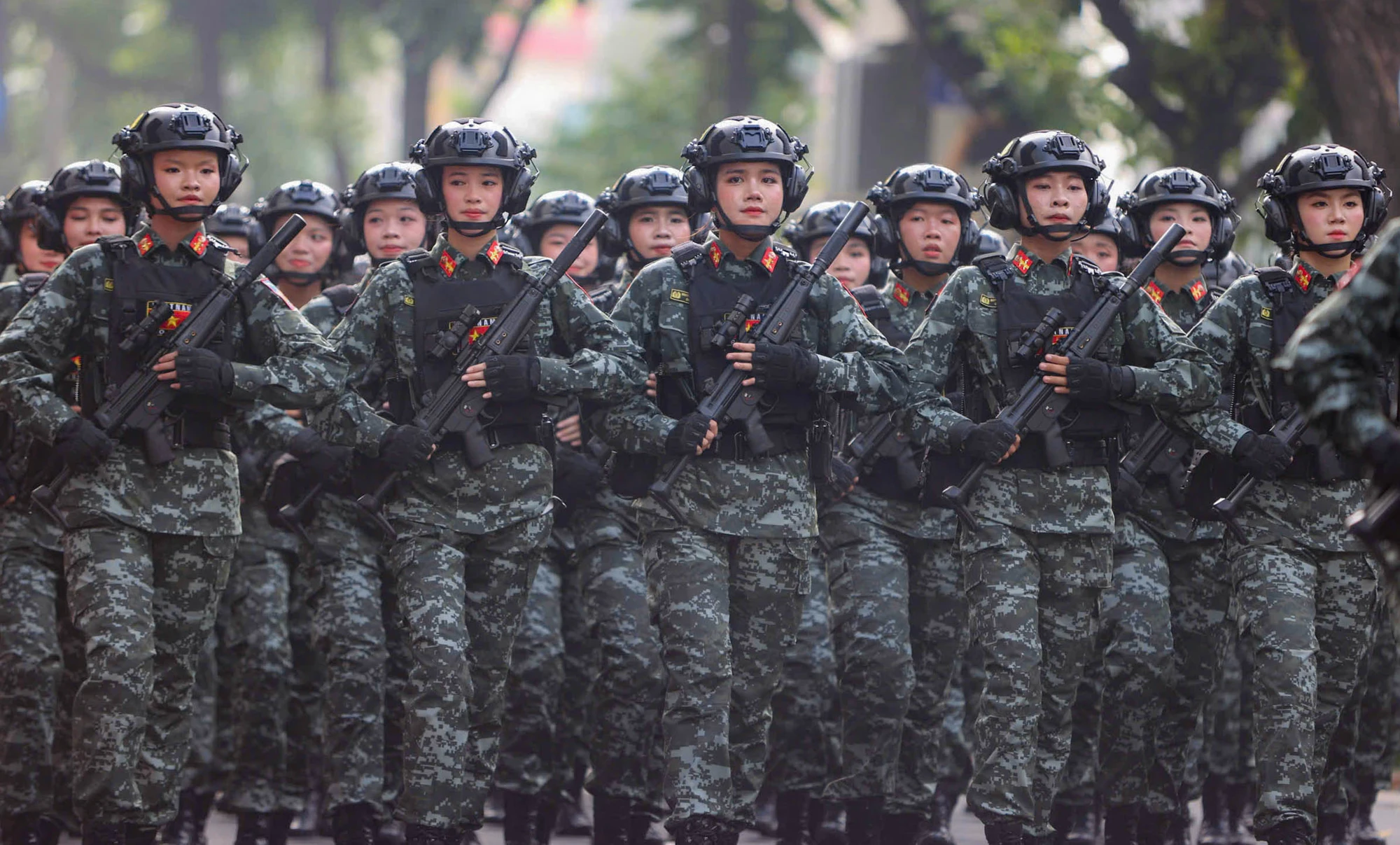 'bóng hồng thép' (28).jpg