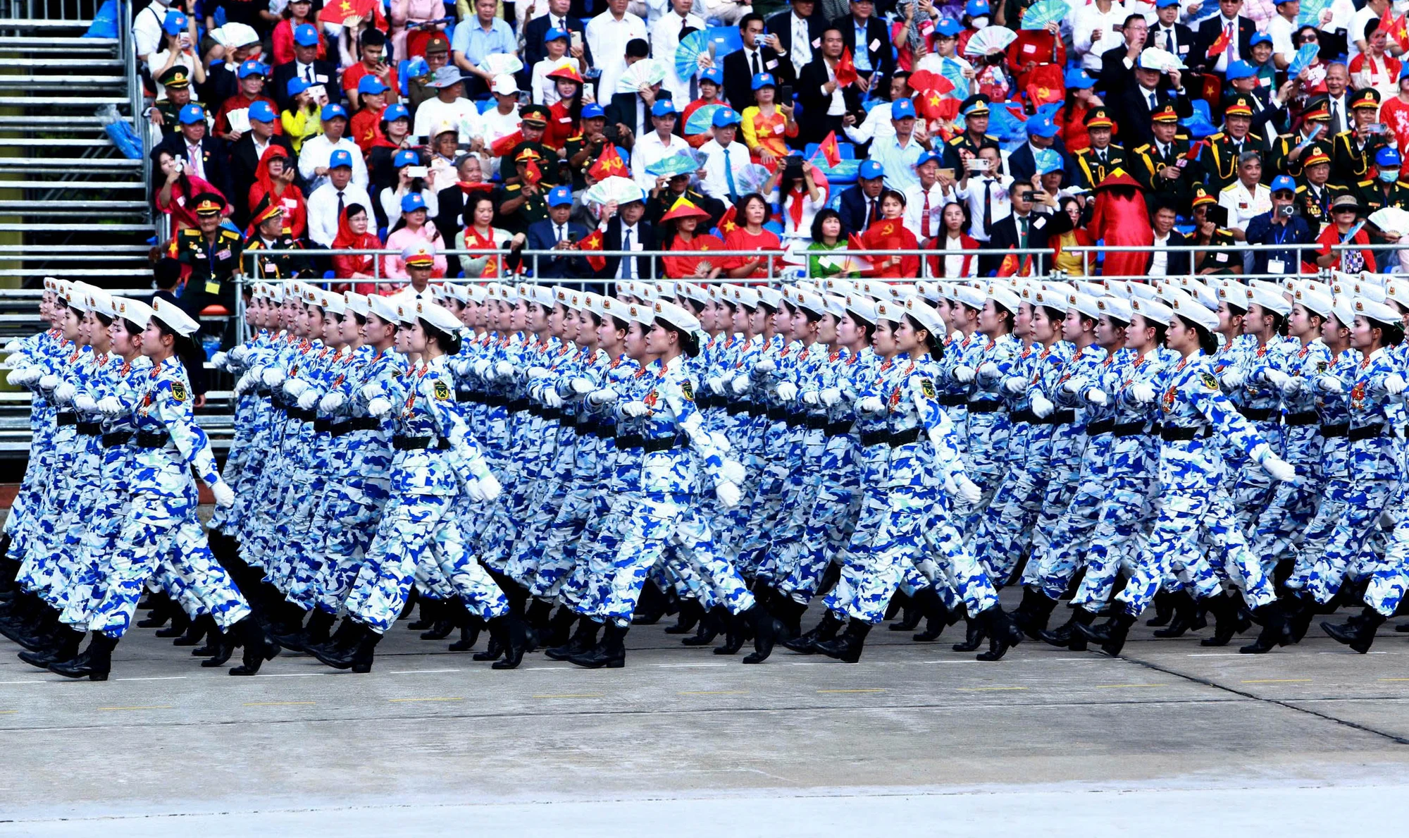 'bóng hồng thép' (32).jpg