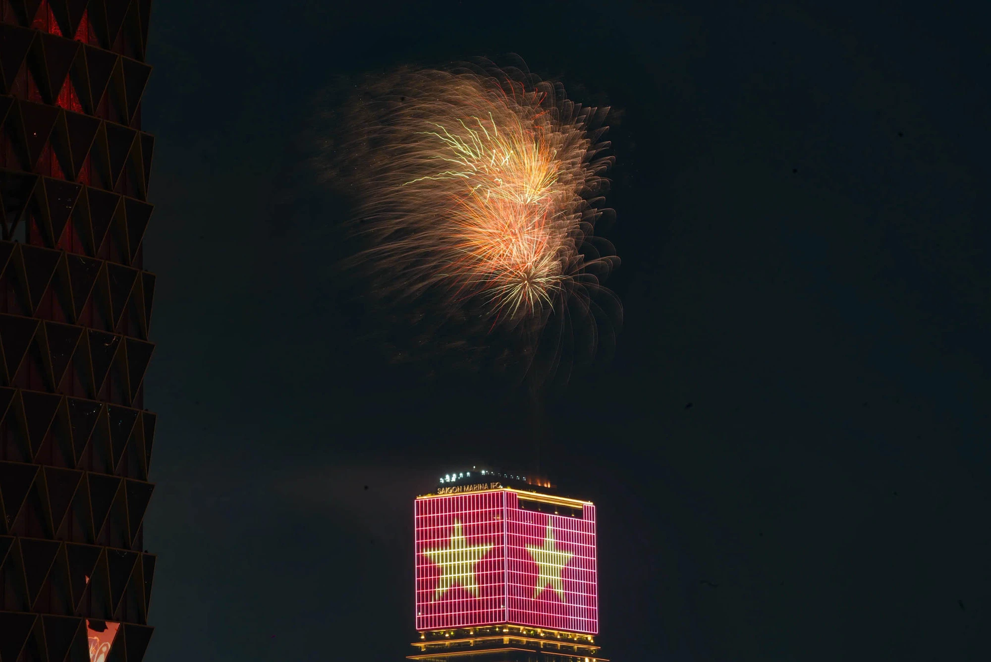 pháo hoa (7).jpg