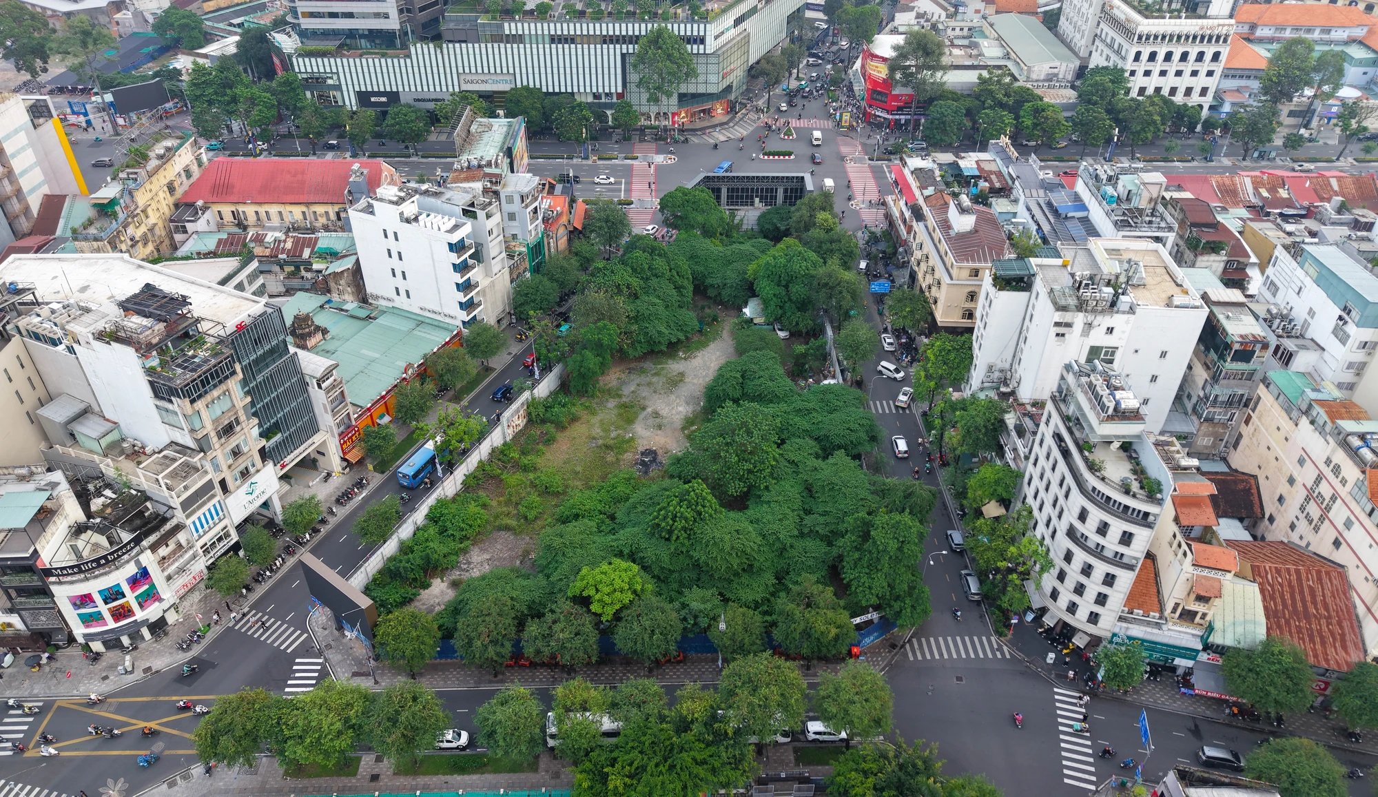 Cận cảnh 9 khu 'đất vàng' tại trung tâm TP.HCM sẽ thành vườn hoa Tết 
