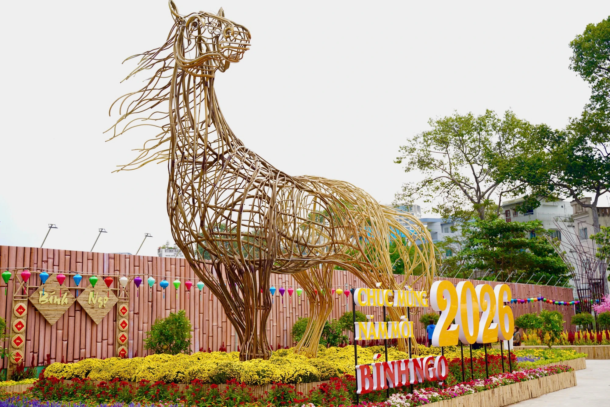 Linh vật ngựa (3).jpg