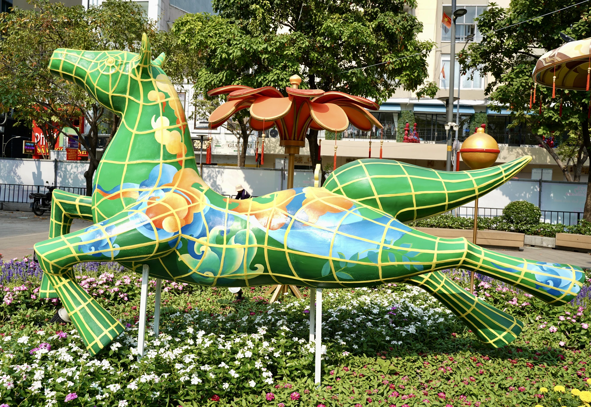 linh vật ngựa (3).JPG