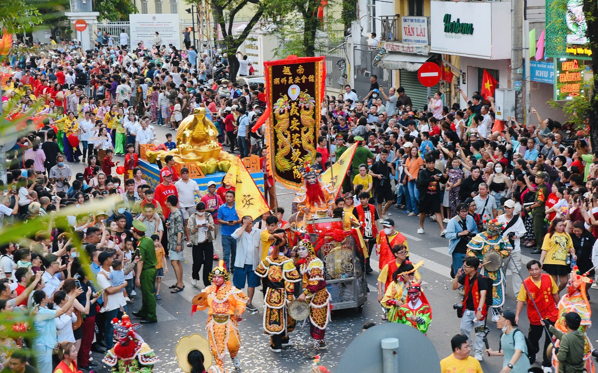 Tết Nguyên tiêu (2).jpg