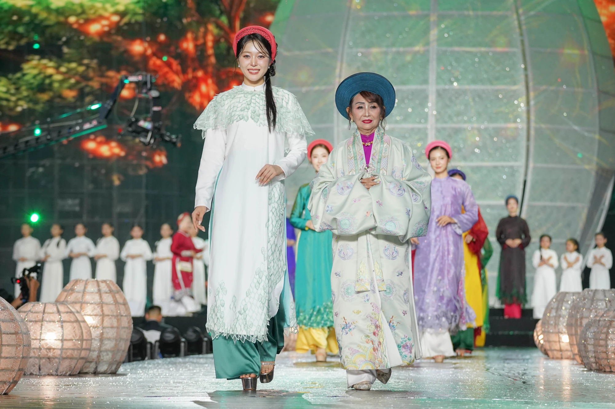Lễ hội áo dài (24).jpg