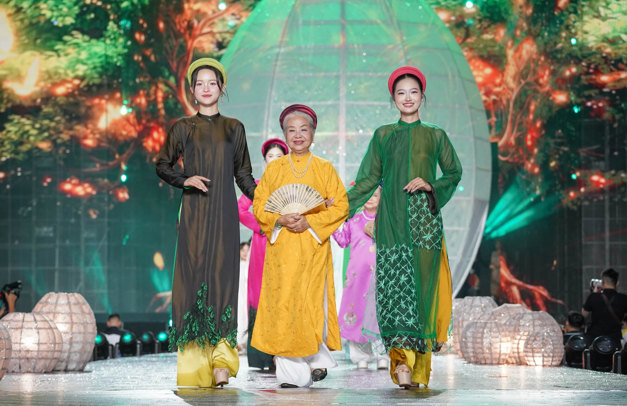 Lễ hội áo dài (27).jpg