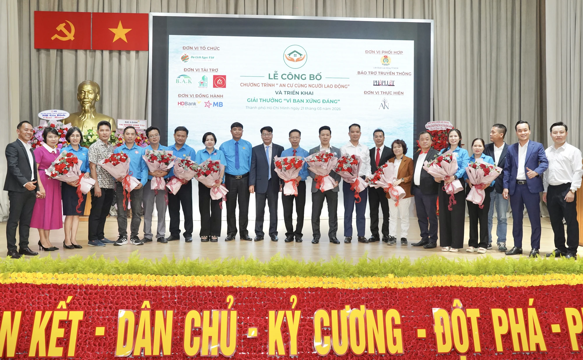 An cư cùng người lao động (20).JPG