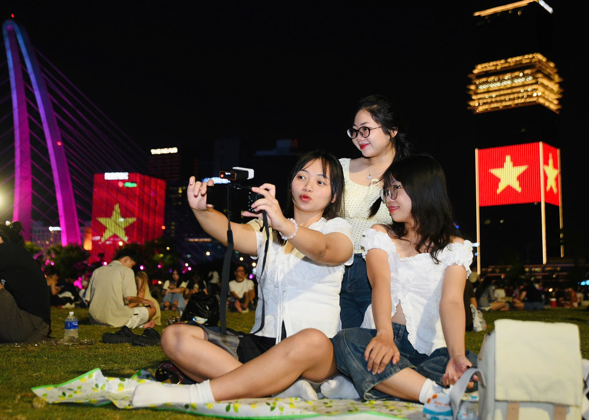Pháo hoa (1).jpg