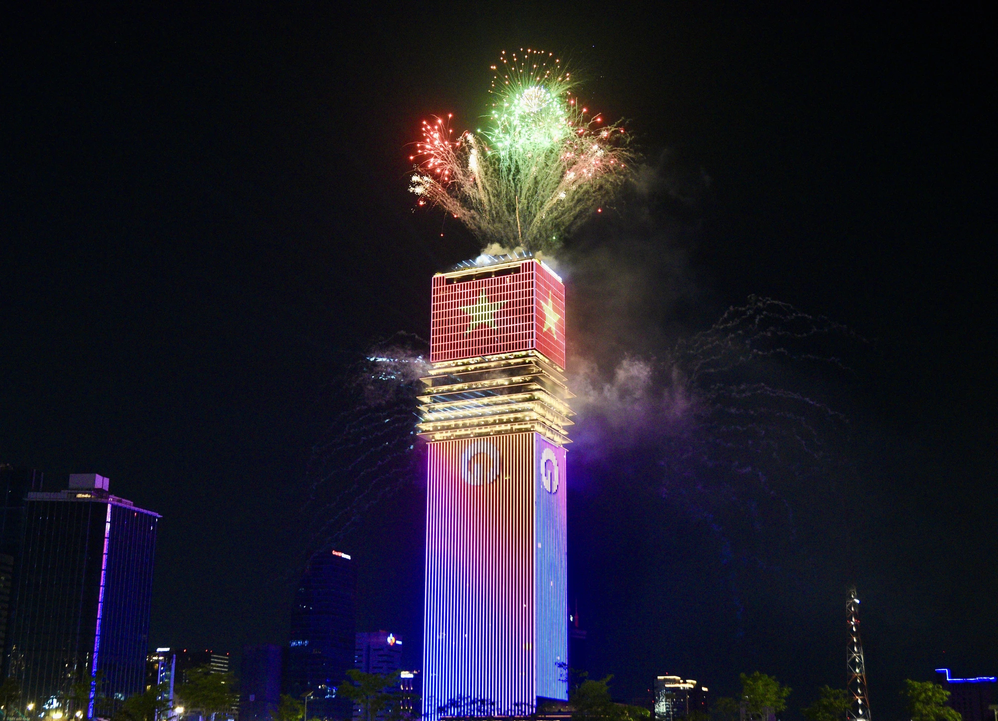 pháo hoa (4).jpg