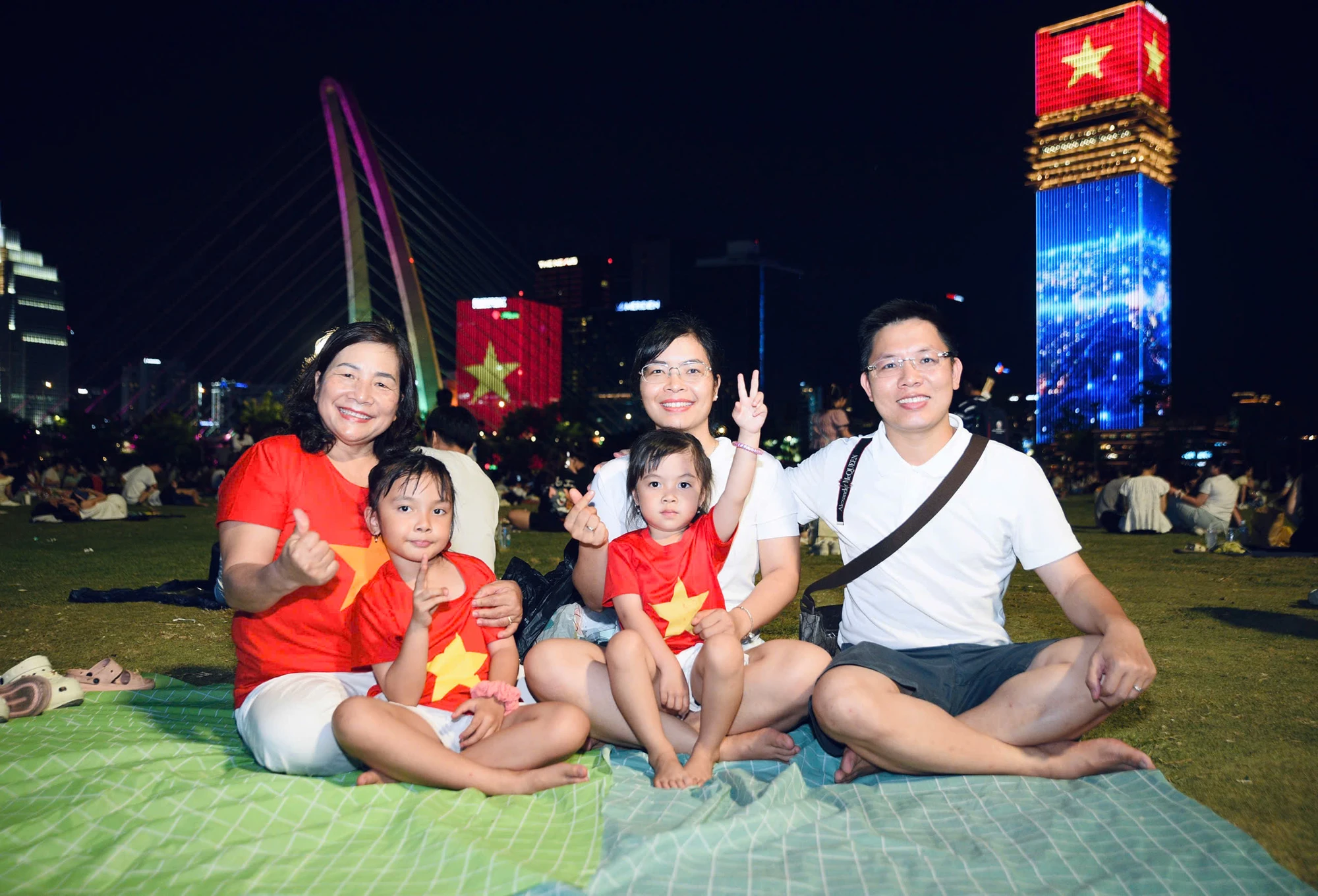 pháo hoa.jpg