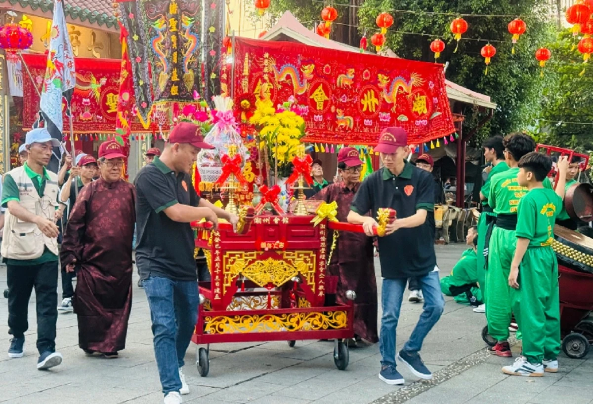 Lễ Nghinh thần 16.jpg