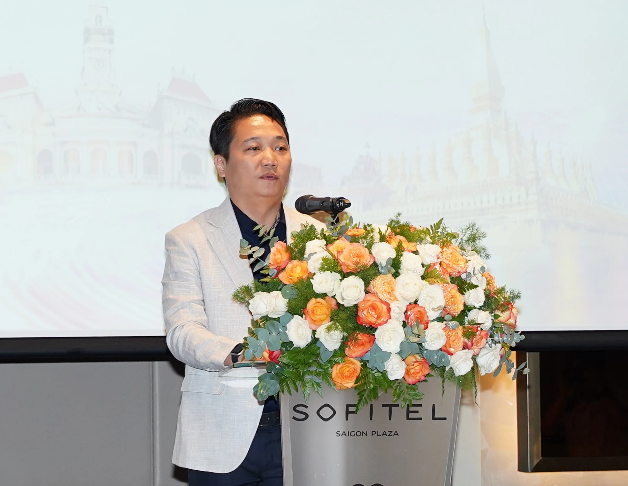 Phó Giám đốc Sở Du lịch TP.HCM, ông Lê Trương Hiền Hòa phát biểu tại họp báo. Phó Giám đốc Sở Du lịch TP.HCM, ông Lê Trương Hiền Hòa phát biểu tại họp báo.