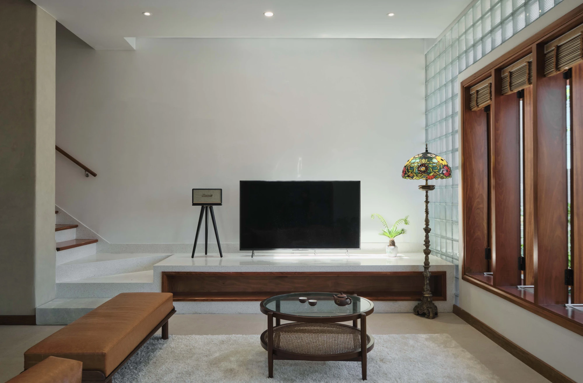 Với công trình này, kiến trúc sư AN NAM Design and Build chú trọng những giá trị cũ, các nét kiến trúc bản địa. Với công trình này, kiến trúc sư AN NAM Design and Build chú trọng những giá trị cũ, các nét kiến trúc bản địa.