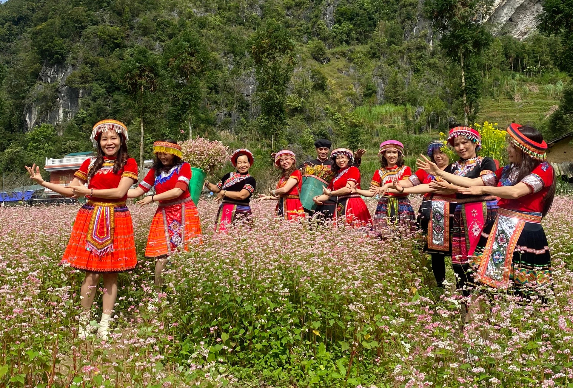 Tour tết miền Bắc tiếp tục là điểm đến được du khách phía Nam yêu chuộng.