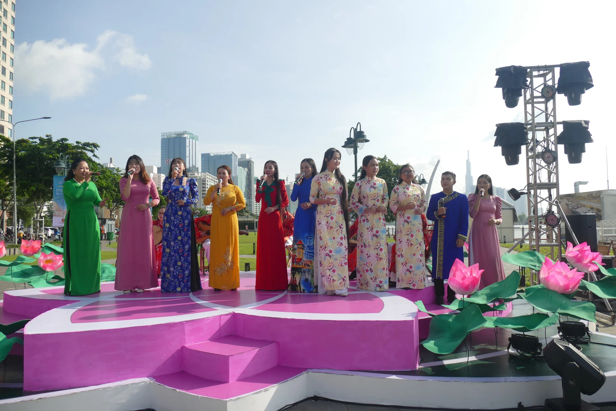 le-hoi-song-nuoc-4-9119.jpg