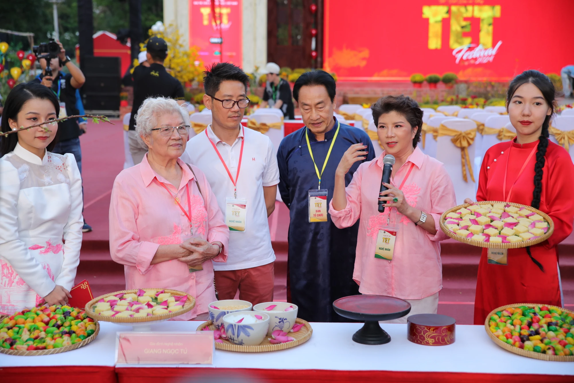 le-hoi-tet-viet-9.JPG
