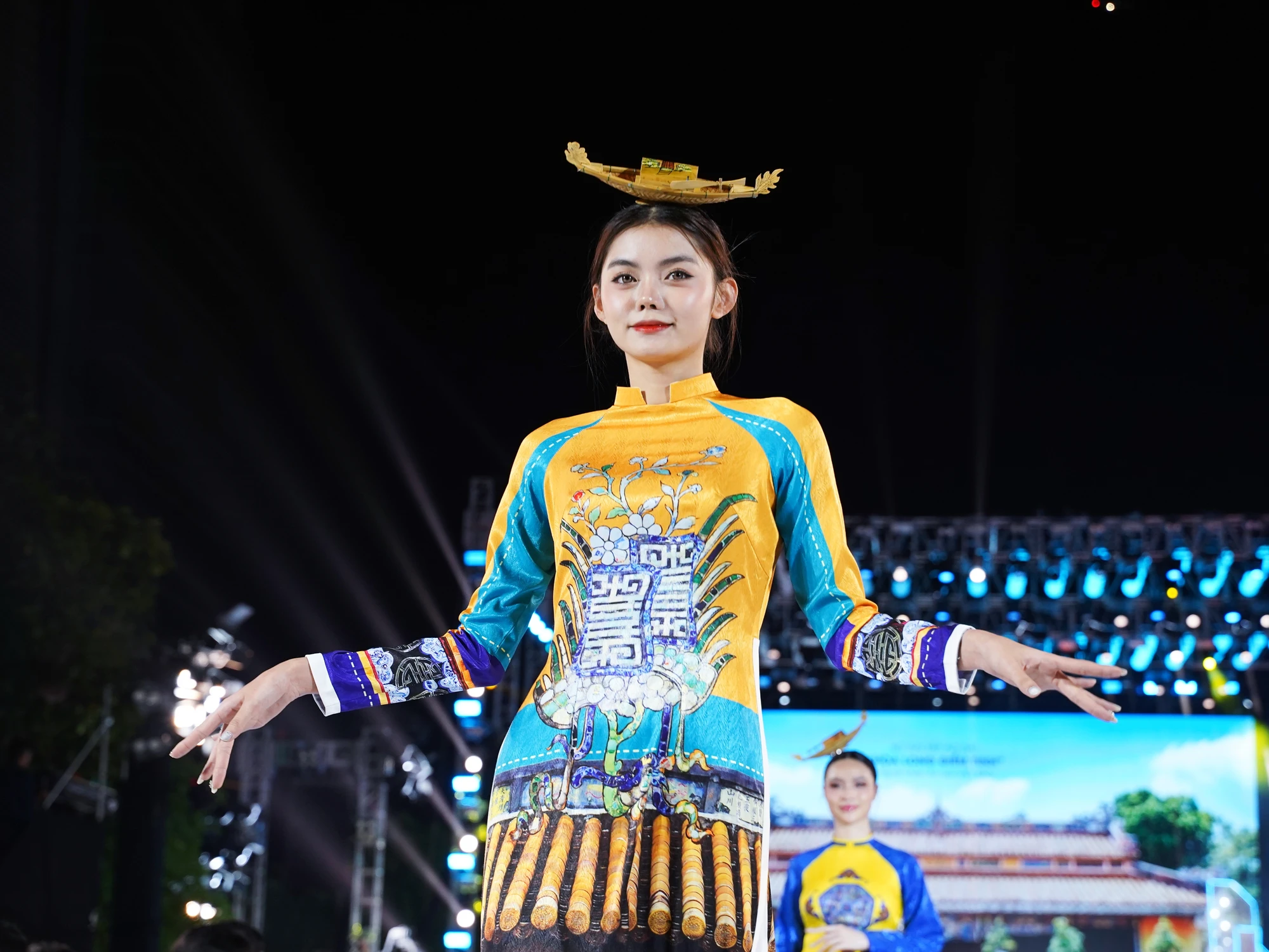 le-hoi-ao-dai-2.jpg