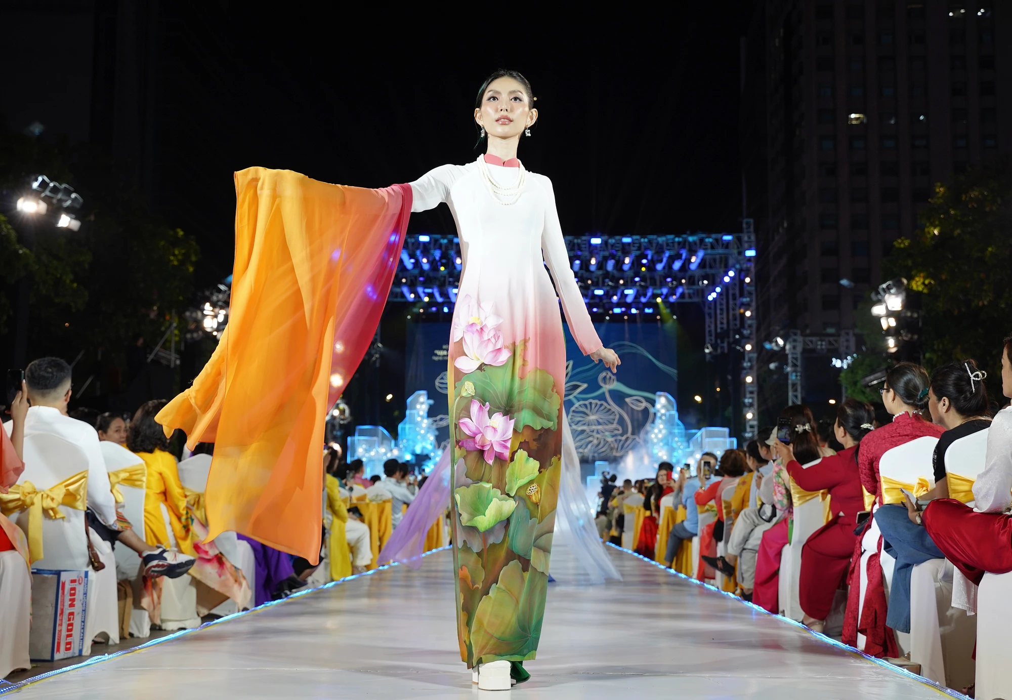 le-hoi-ao-dai-5.jpg