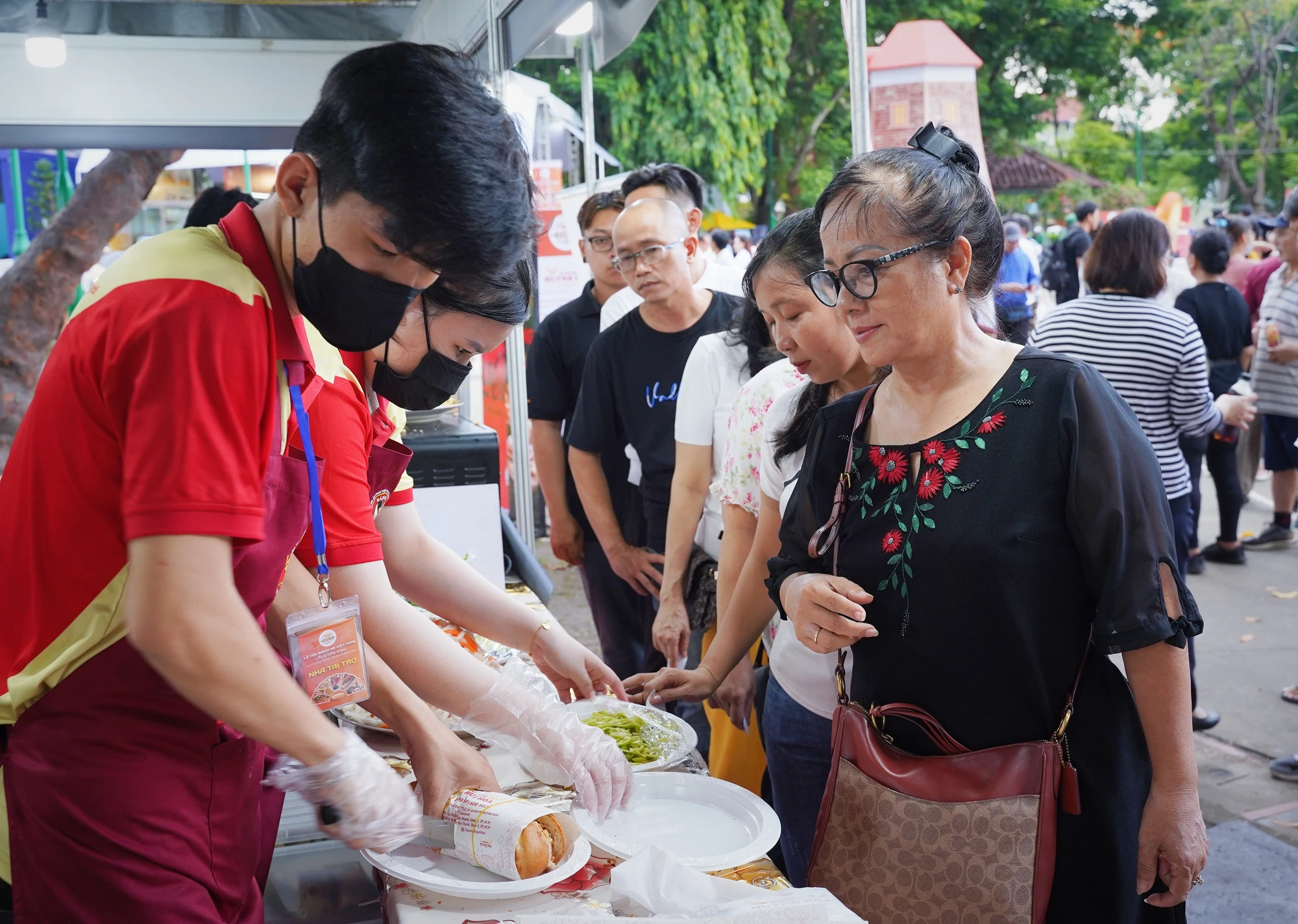 le-hoi-banh-mi-13.jpg