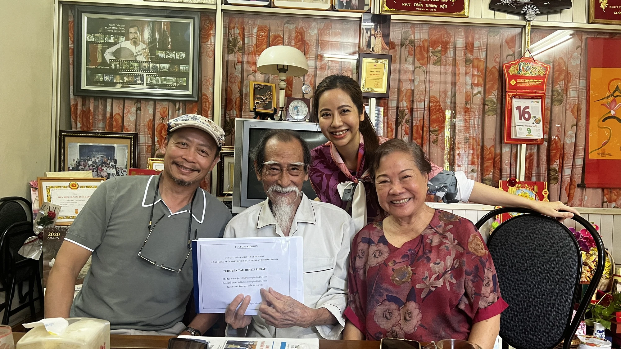 chuyen-tau-huyen-thoai-2.jpg