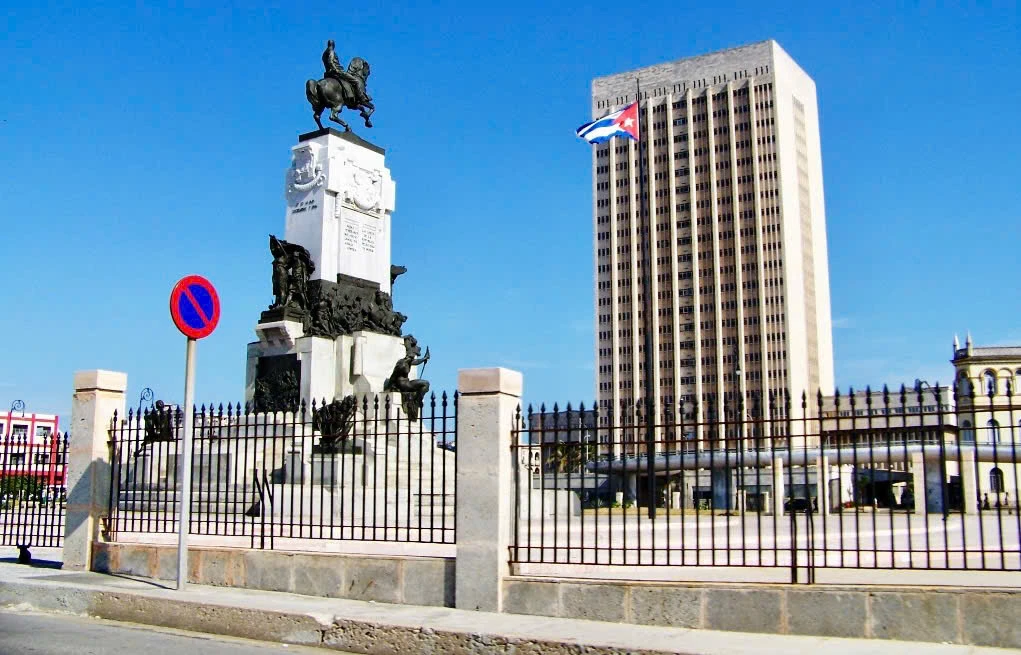 benh vien tuyen cuoi cu cuba.jpg