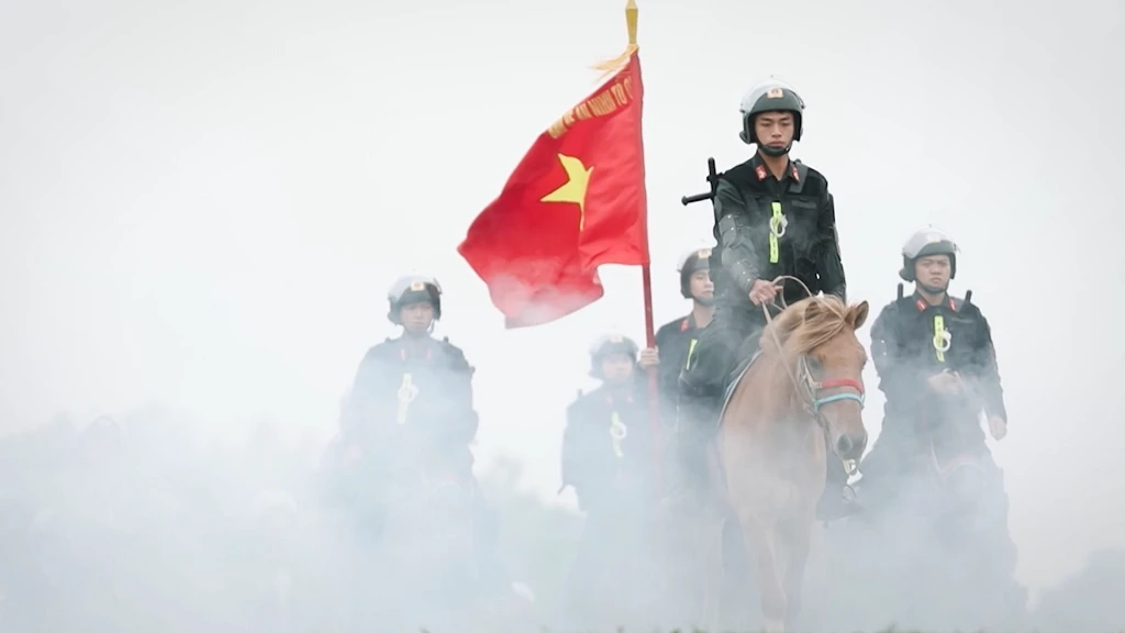 luat-canh-sat-co-dong.png