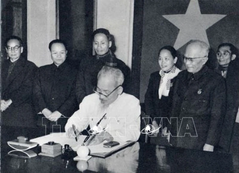 Từ quyết sách linh hoạt của Chủ tịch Hồ Chí Minh đến tư duy cải cách đột phá của Đảng ta ngày nay