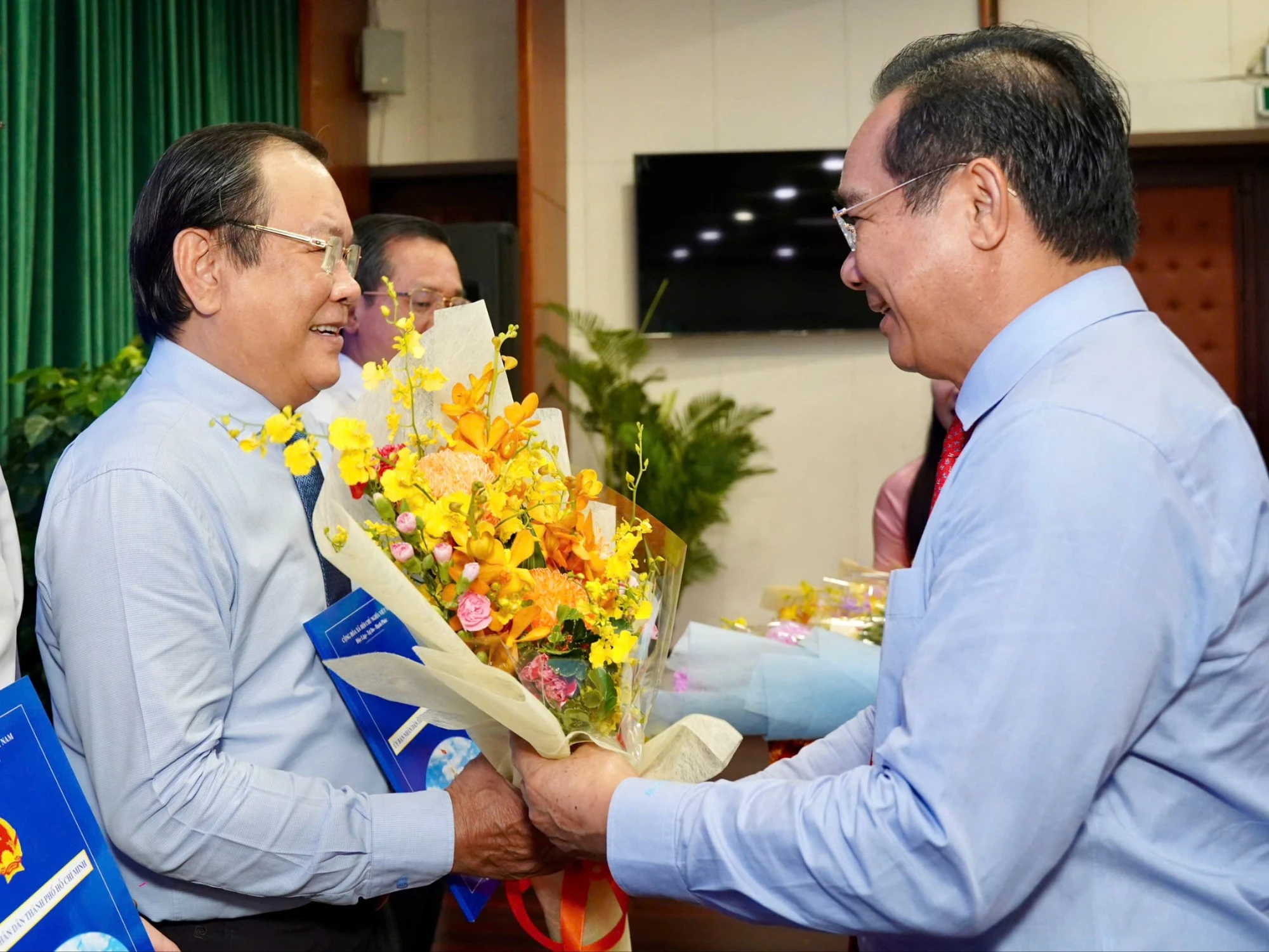 truc-thuoc-ubnd-tp.hcm-2.jpg