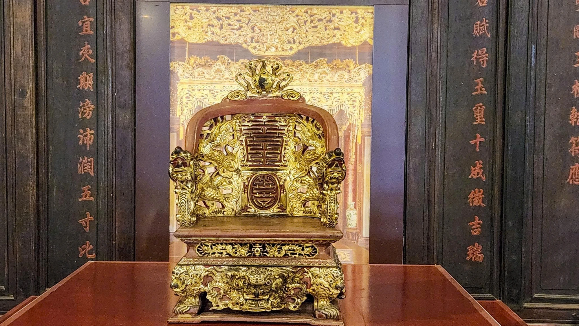 Ngoài ngai vua vừa bị phá hoại, Huế còn ngai vua bảo vật quốc gia khác