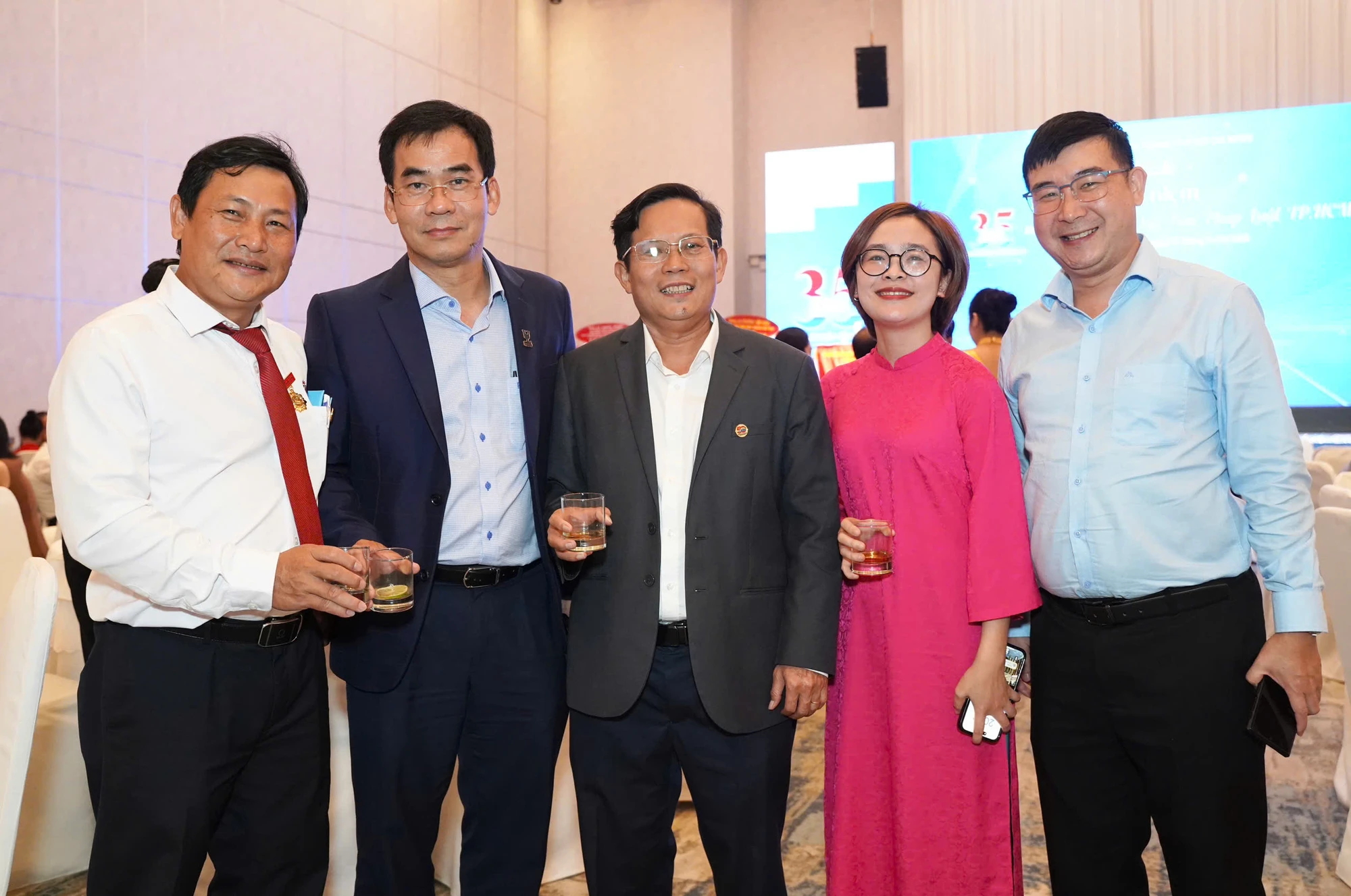 Bao Phap luat.jpg