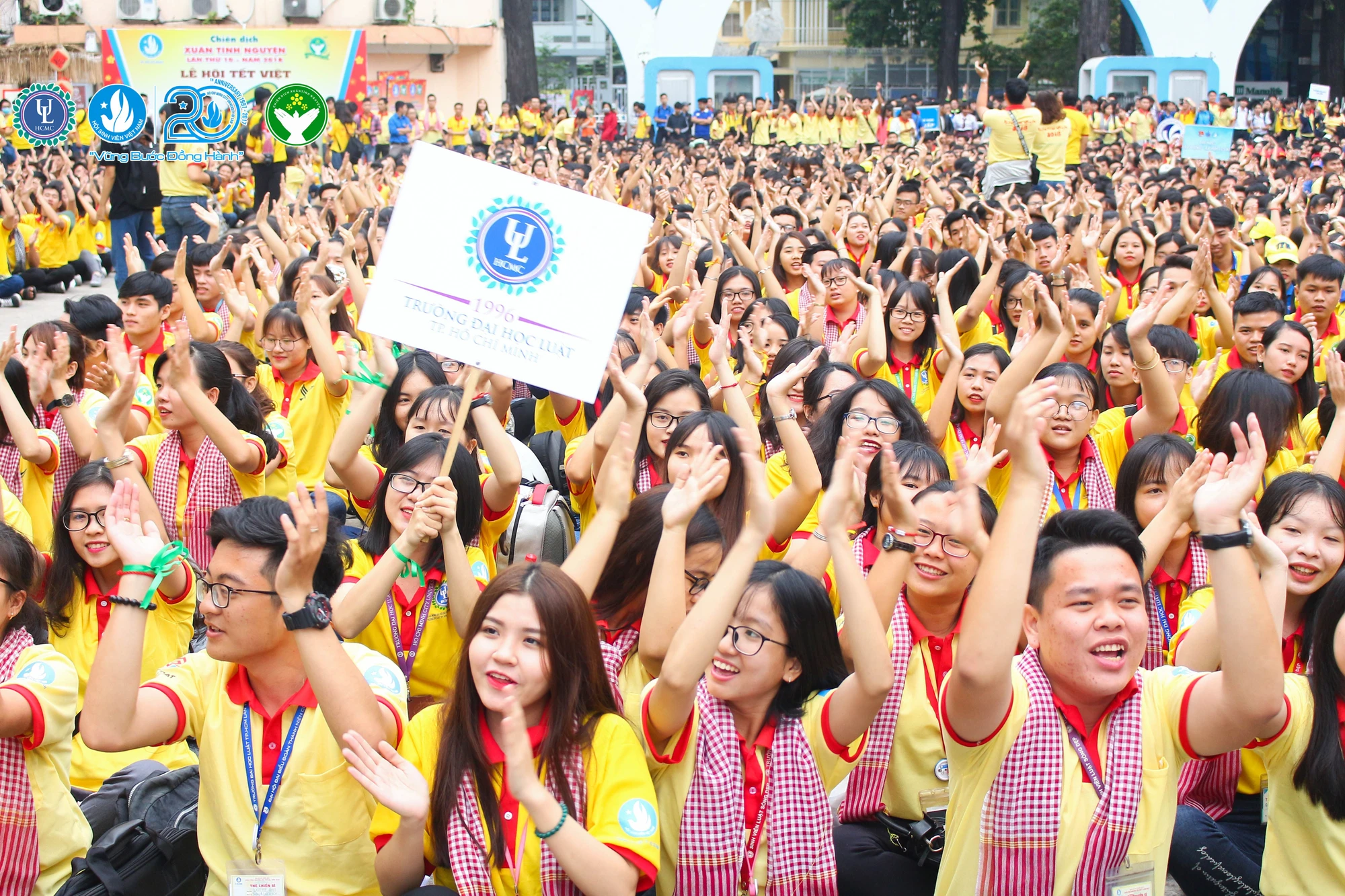sinh vien ULAW 1.jpg