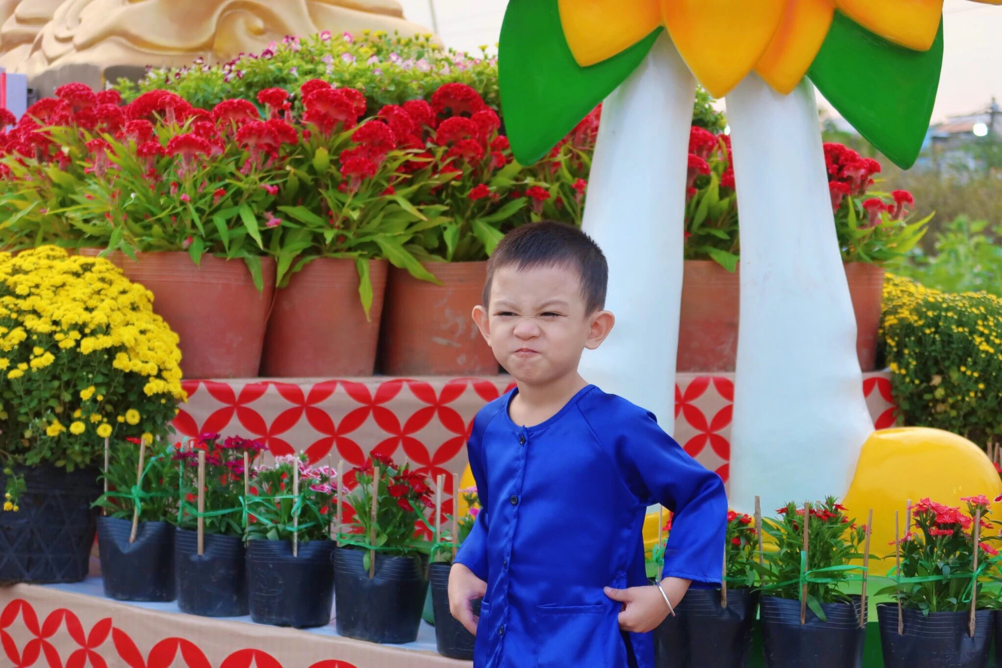 ron-rang-tet-nguoi-dan-tham-gia-cho-hoa-phien-cho-0-dong.jpg