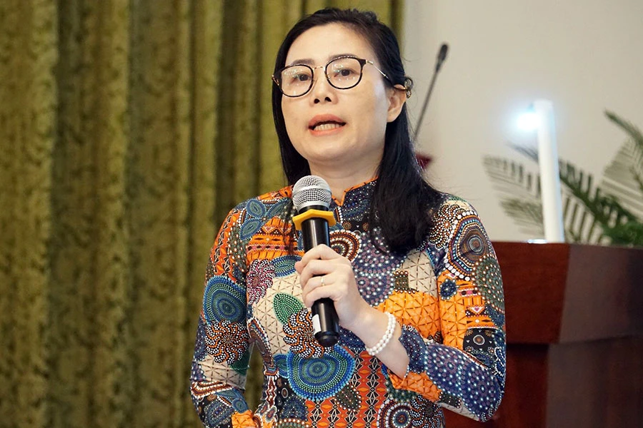 TS Phạm Thị Thanh Xuân, Phó Viện trưởng Viện Nghiên cứu công nghệ ngân hàng - ĐH Quốc gia TP.HCM TS Phạm Thị Thanh Xuân, Phó Viện trưởng Viện Nghiên cứu công nghệ ngân hàng - ĐH Quốc gia TP.HCM