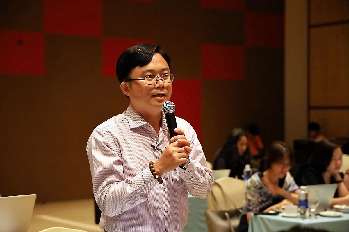 PGS.TS_ĐỗPhúTrầnTình.jpg