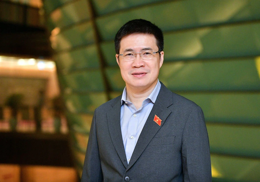 p67_anh-tem-đbqh-hoang-minh-hieu.jpg