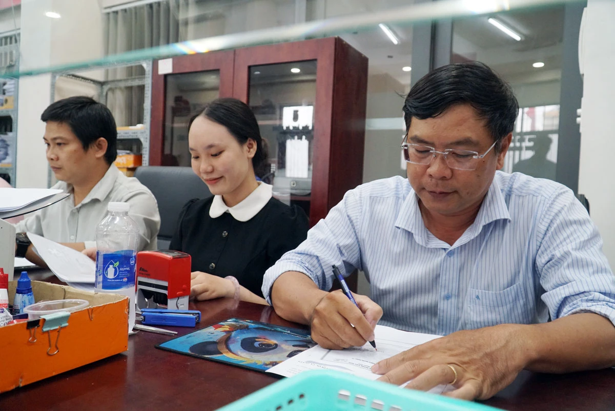 P2+3_anh-phu-tham-quyen-cong-chung-chung-thuc.jpg