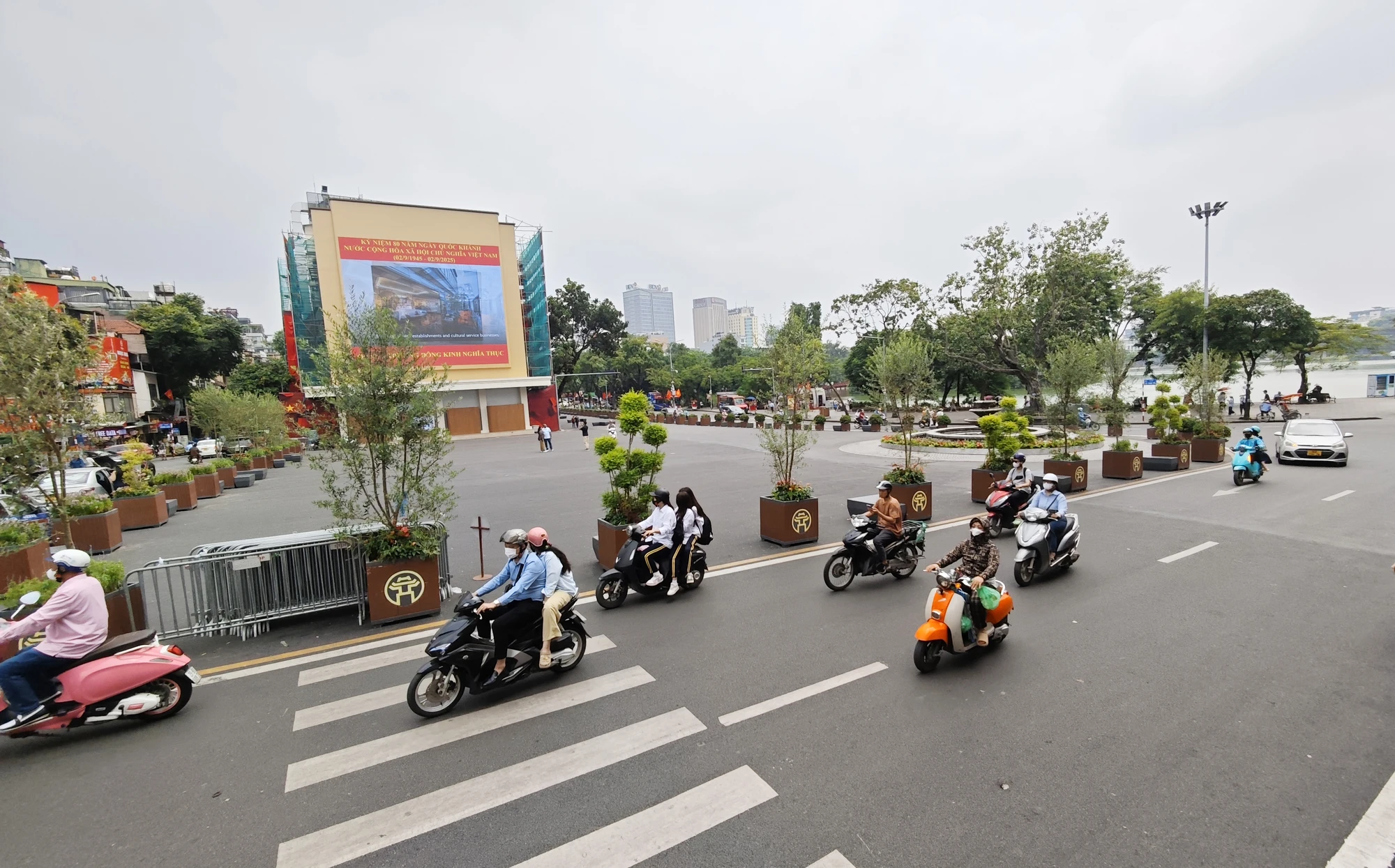 quang-truong-dong-kinh-nghia-thuc-14.jpg
