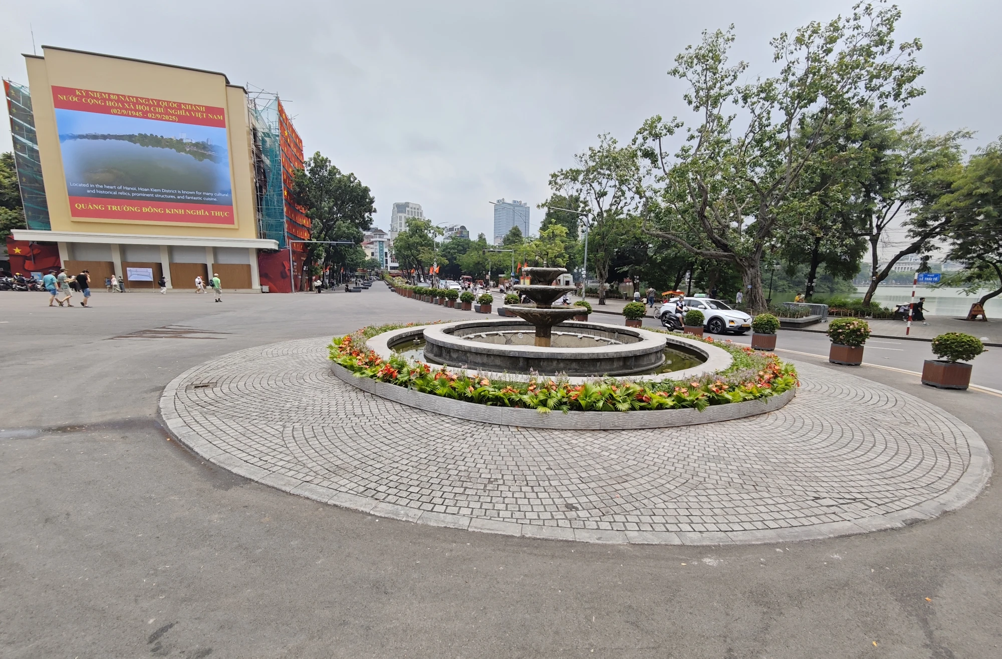 quang-truong-dong-kinh-nghia-thuc-18.jpg