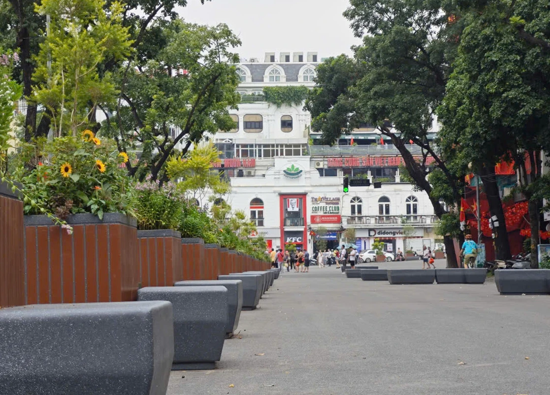 quang-truong-dong-kinh-nghia-thuc-22.jpg