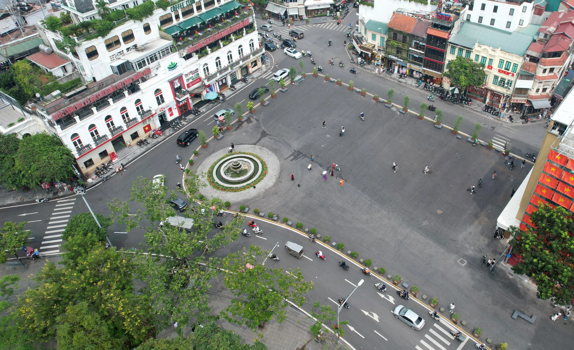 quang-truong-dong-kinh-nghia-thuc-8.jpg